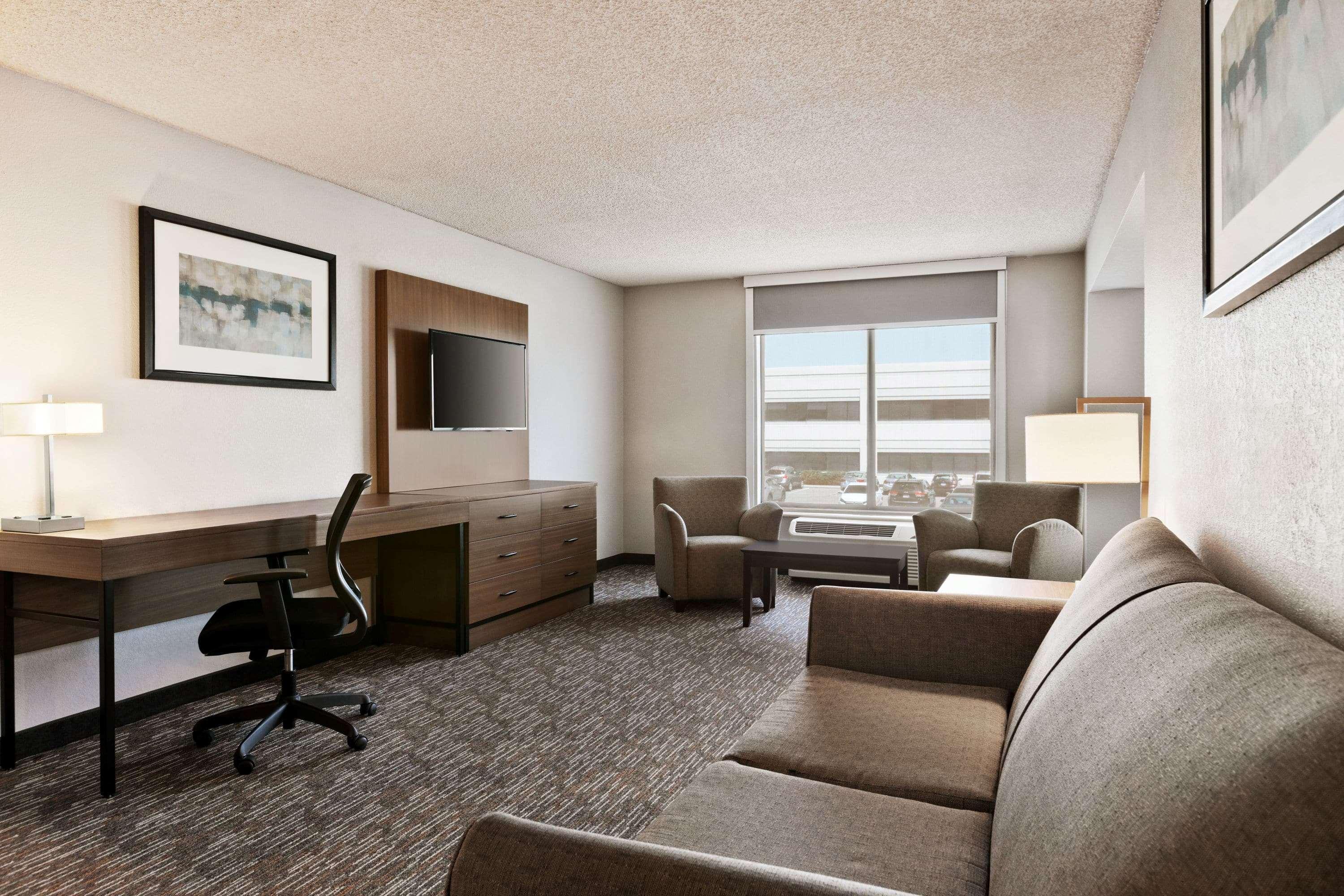 Wingate By Wyndham Cincinnati Блу Аш Екстериор снимка